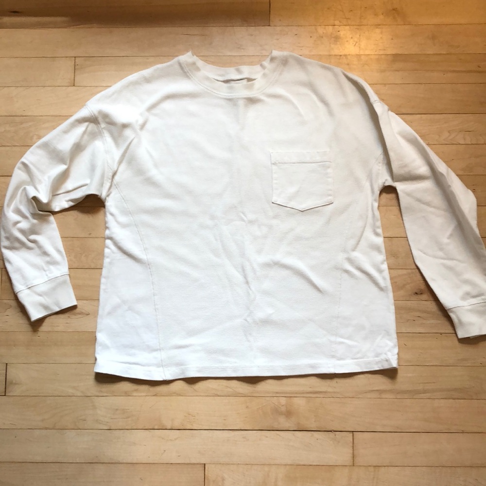 White boxy shirt